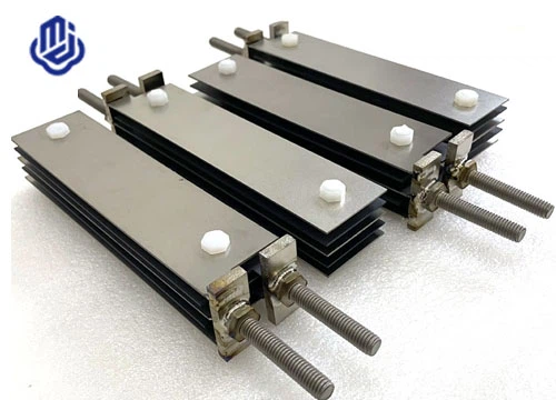 Titano elektrolizė, skirta krevečių auginimo vandeniui apdoroti